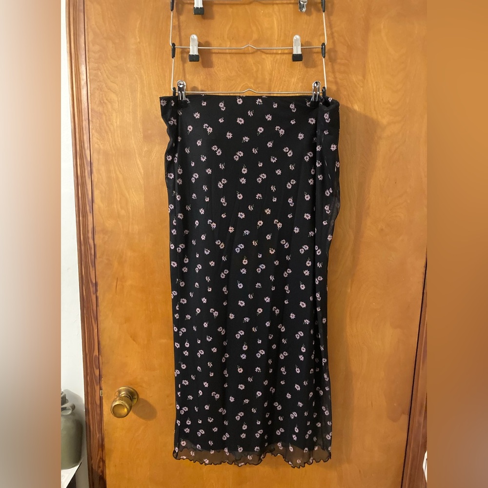 Black Floral bodycon maxi skirt